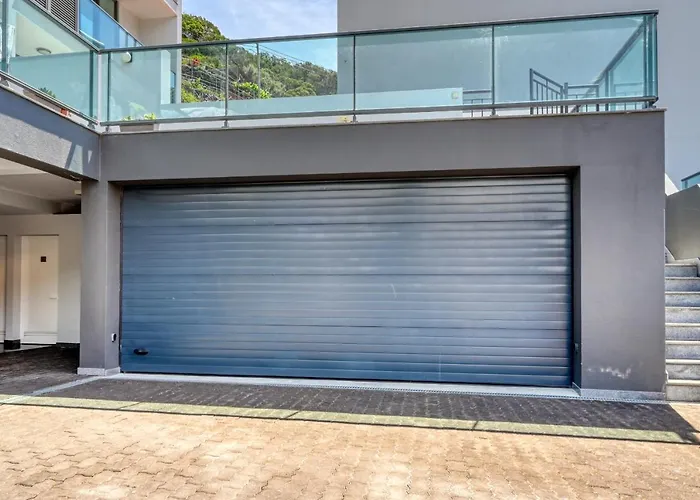 Baia Machico, A In Madeira * Machico (Madeira)